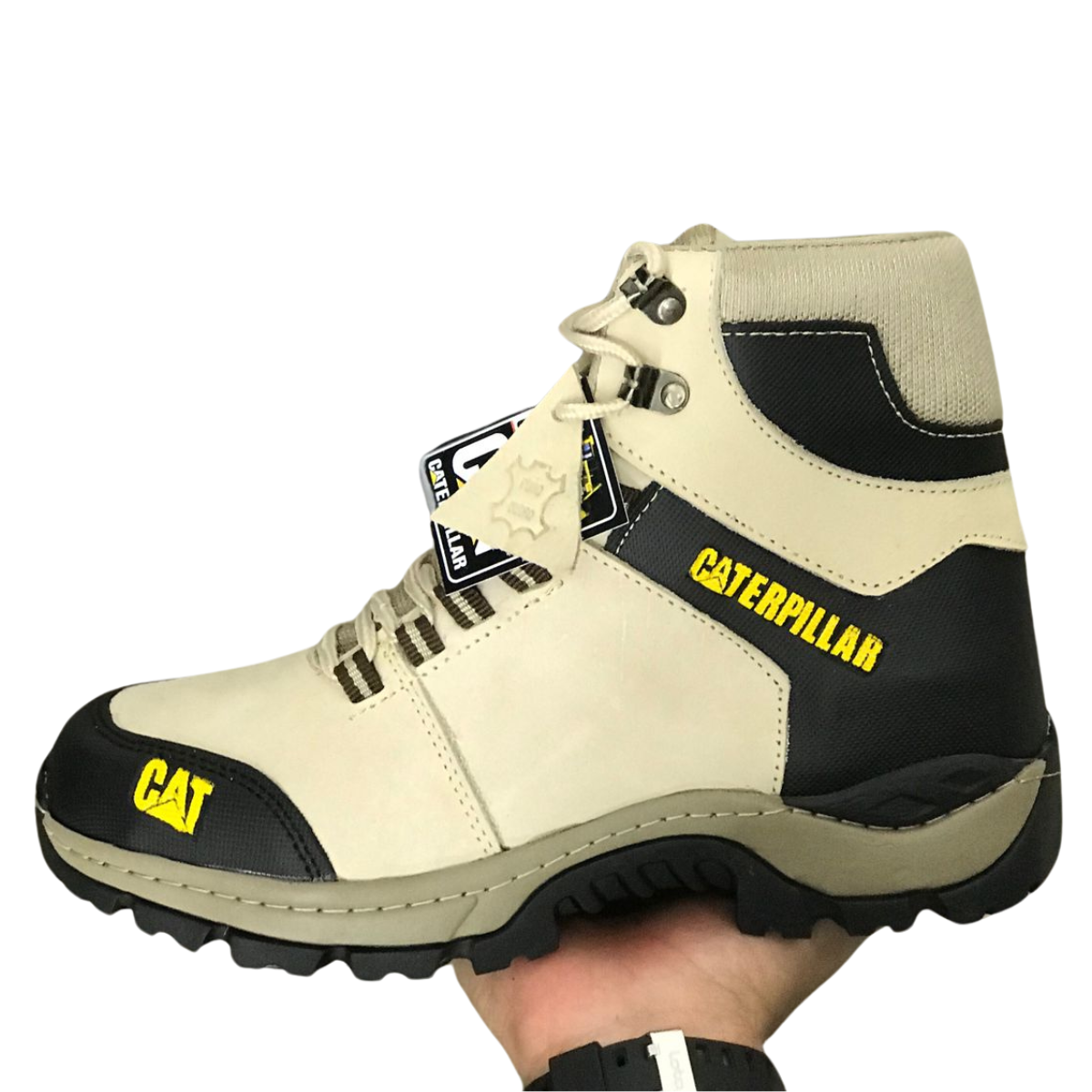 Botas Caterpillar Hombre O: La Mejor Elección para Durabilidad y Estilo Las Botas Caterpillar Hombre O son conocidas por su durabilidad y comodidad. Diseñadas para soportar las condiciones más difíciles, estas botas no solo son robustas, sino que también ofrecen un estilo único que se adapta a cualquier ocasión, ya sea en el trabajo o en tu día a día.  Durabilidad Inigualable Las Botas Caterpillar Hombre O están hechas para durar. Fabricadas con materiales de alta calidad, como cuero resistente y suelas de goma antideslizante, estas botas están diseñadas para ofrecerte años de uso confiable. Además, muchos modelos incluyen características como puntera de acero, ideal para quienes buscan un calzado que combine seguridad y estilo.  Estilo y comodidad Además de ser resistentes, las Botas Caterpillar Hombre O ofrecen un estilo inconfundible. Su diseño robusto y versátil las convierte en una opción ideal para cualquier situación, desde un entorno laboral hasta una salida casual. Y no podemos olvidar la comodidad que ofrecen, lo que las hace perfectas para largos días de uso.  Precio de Botas Caterpillar O y Ofertas Uno de los factores más importantes al elegir Botas Caterpillar Hombre O es el precio. En Onlineshoppingcenterg, te ofrecemos Botas Caterpillar Hombre O a precios competitivos, asegurando que obtendrás un excelente valor por tu dinero.